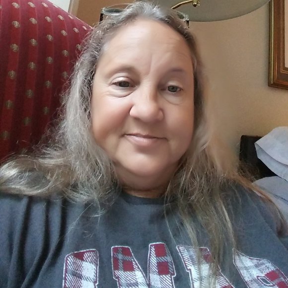 Poshmark profile picture for @wilder